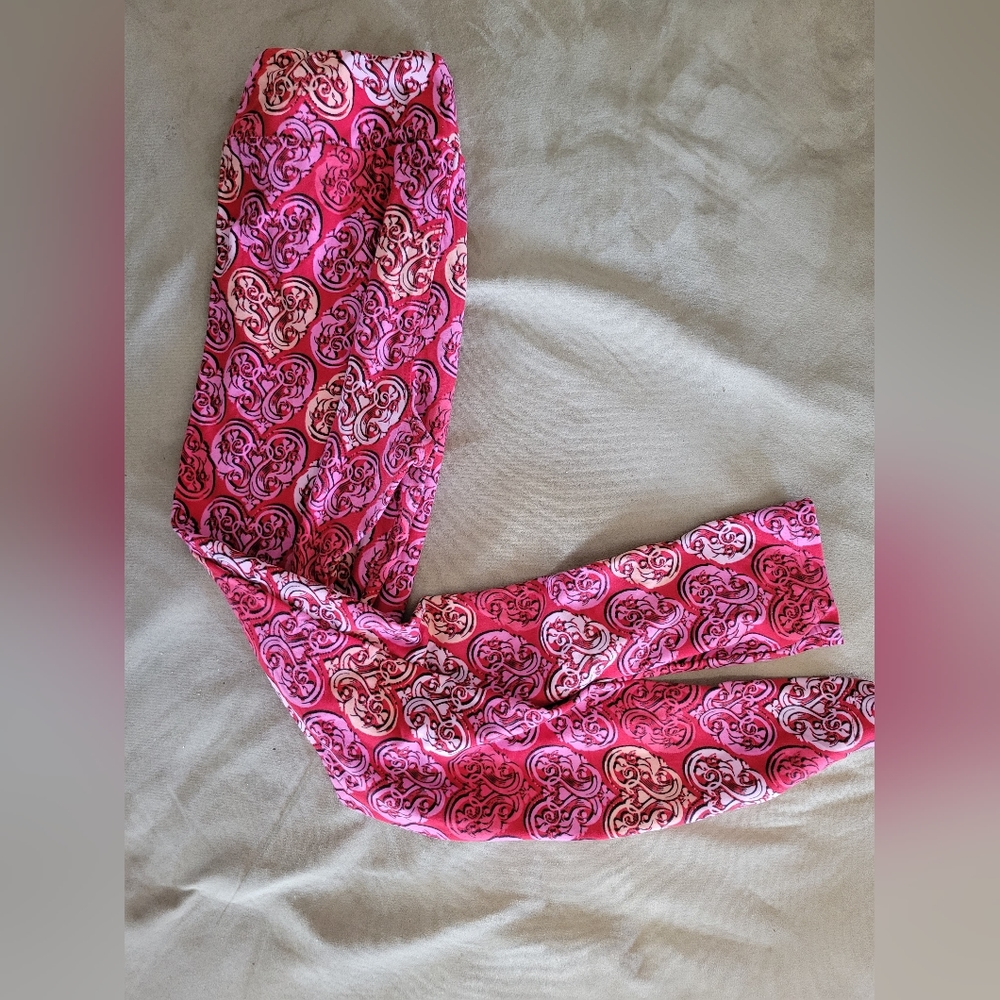 LulaRoe Pink Heart Leggings One Size